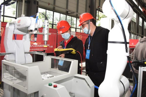 車間里的機(jī)器人技術(shù)推廣 40支隊(duì)伍的創(chuàng)新角逐與實(shí)踐